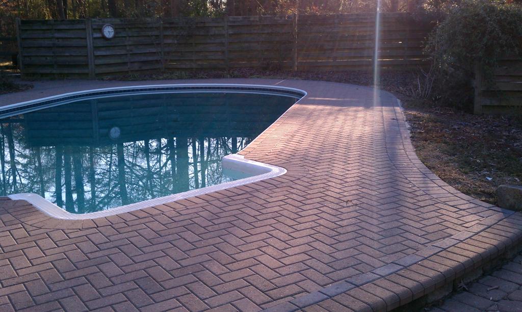 beautiful and luxury pool installation
